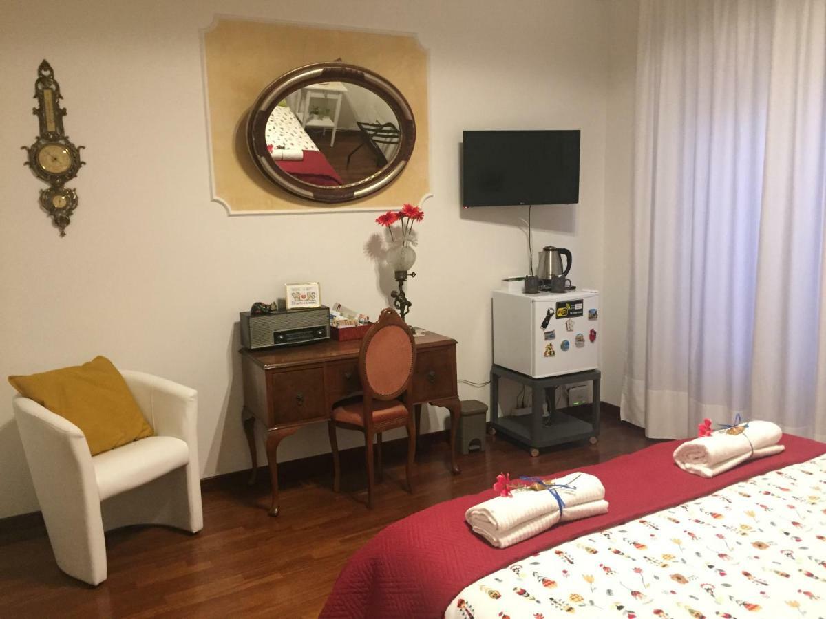 Il Gatto E La Volpe Bed & Breakfast Сиракуза Екстериор снимка