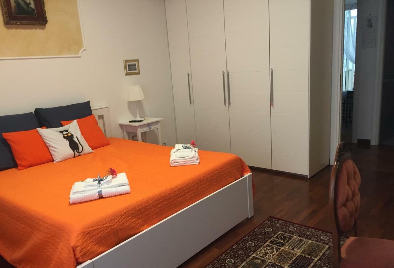 Il Gatto E La Volpe Bed & Breakfast Сиракуза Екстериор снимка